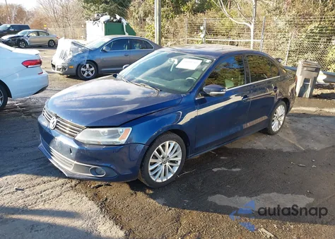 2013 Volkswagen Jetta 2.0L Tdi from USA, damaged, VIN 3VW3L7AJ2DM270125